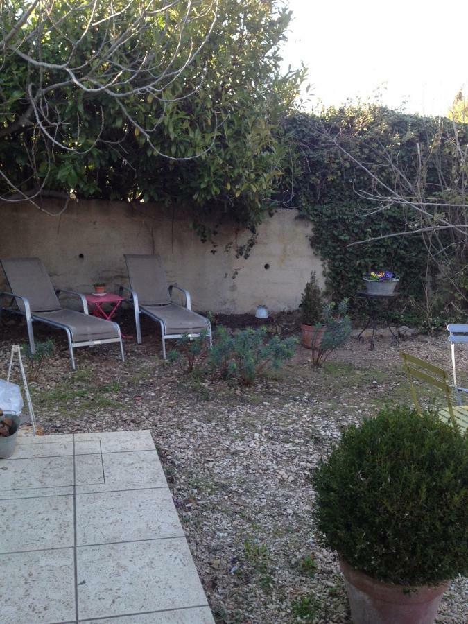 Appartamento L'Oustalet La Tour-dʼAigues Esterno foto