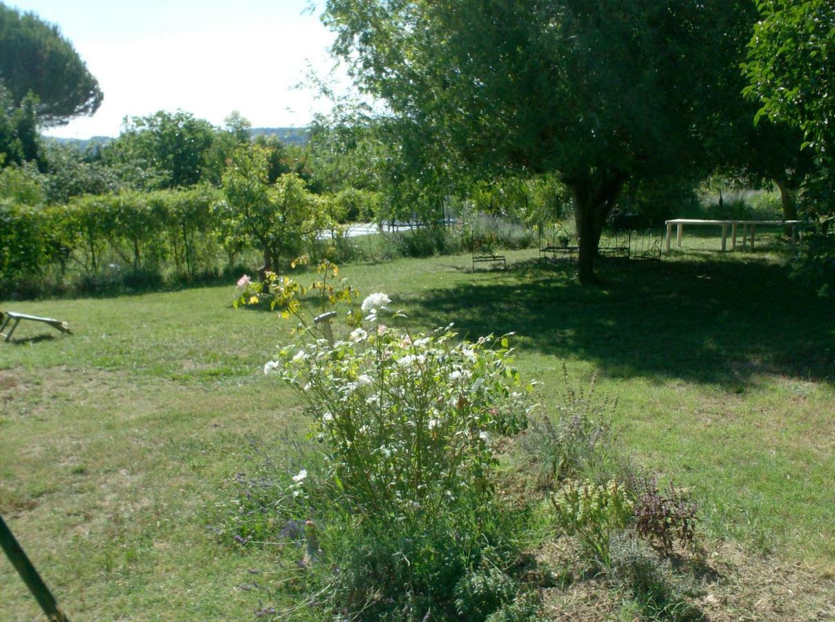 Appartamento L'Oustalet La Tour-dʼAigues Esterno foto