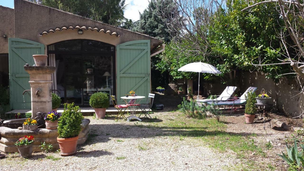 Appartamento L'Oustalet La Tour-dʼAigues Esterno foto